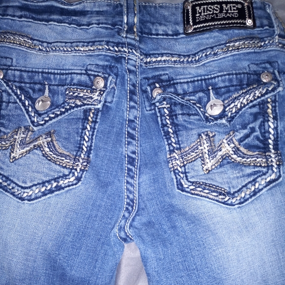 Miss Me Capri - Picture 3 of 5